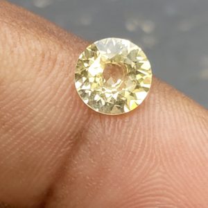 unheated yellow sapphire 1.47 ct