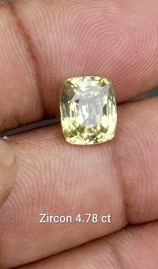 natural zircon 4.78 ct